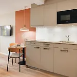 Sunday 公寓式酒店 4*